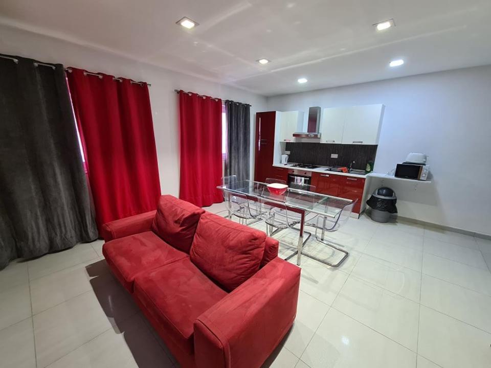 St Julians Central 2 Bedroom Apartment Saint Julian's Exterior photo